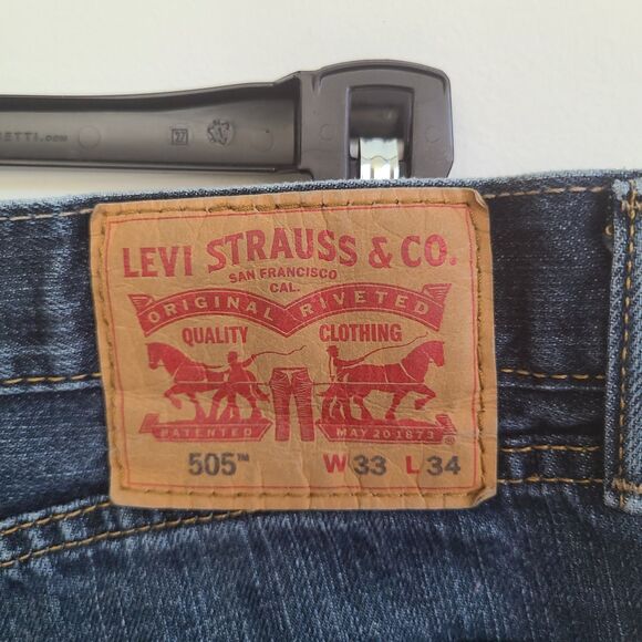 Men's Levi's 505 Regular Fit Straight Leg Jeans - 33 x 34 - Classic Blue Denim - Picture 3 of 10